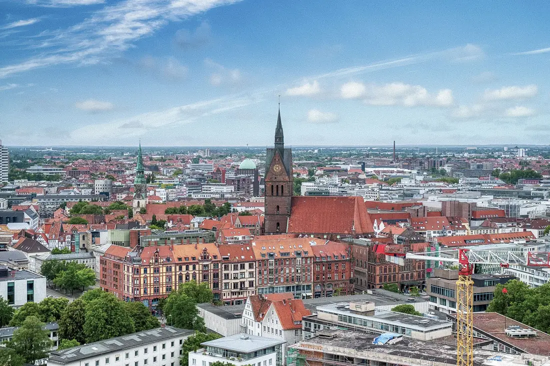 Blick über Hannover mit der Marktkirche in der Altstadt